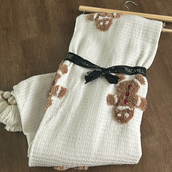 Gingerbread Throw Blanket - Picture 6 of 7
